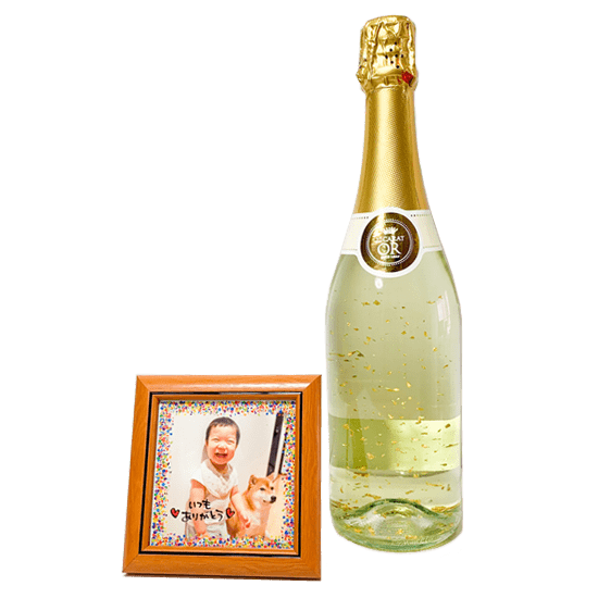 オリジナルラベルをはがして飾れるフォトフレーム