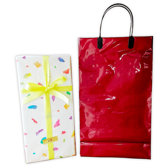 高級感あふれる紙製の化粧箱に入れて包装紙でラッピングするお得なスナップジュース6本用ギフトラッピング