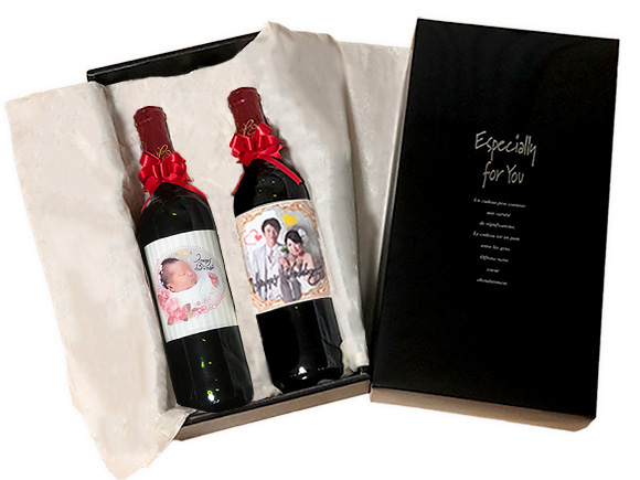 高級感あふれる紙製の化粧箱に入れて包装紙でラッピングするお得なスナップノンアル2本用ギフトラッピング